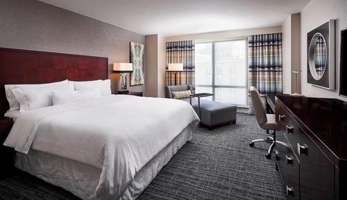 Traditional Room, 1 King Bed (Hearing Accessible)