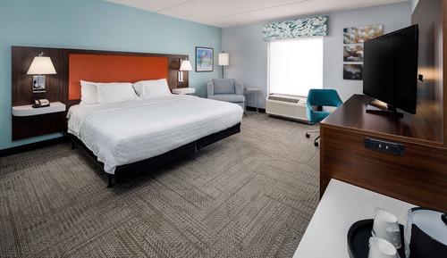 One King Bed, Non-Smoking, Accessible
