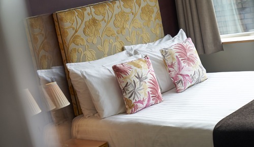 Snug double, 1 double bed