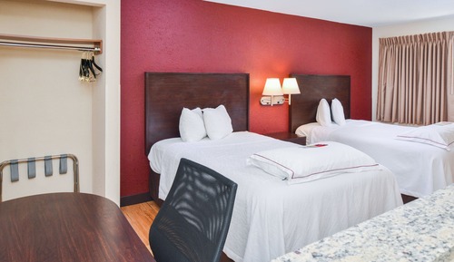 Deluxe Room, 2 Double Beds, Kitchenette (Smoke Free)
