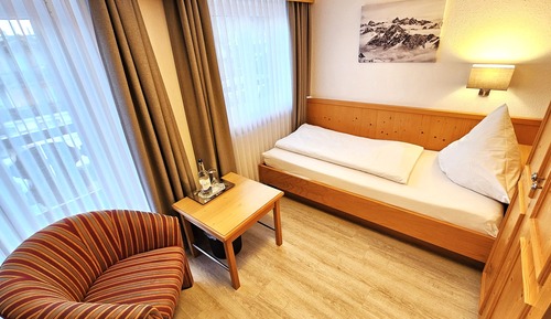 Comfort Single Room, Balcony, Mountain View
