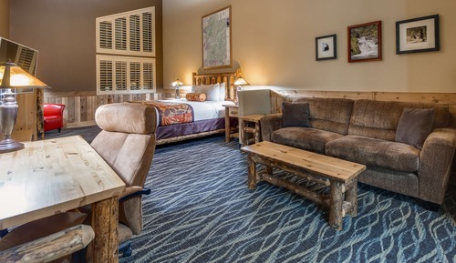 Standard Room, 1 King Bed, Non Smoking, Refrigerator & Microwave (Theme Room)