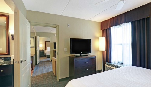 Suite, 1 King Bed, Accessible, Non Smoking