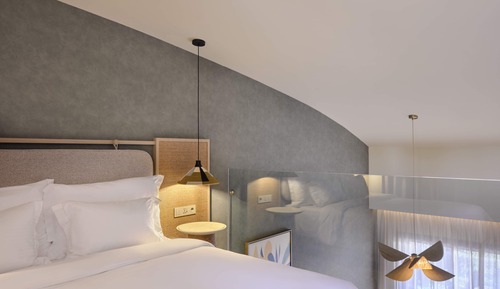 Botanical Loft Suite