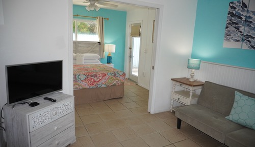 Queen Gardenview Efficiency