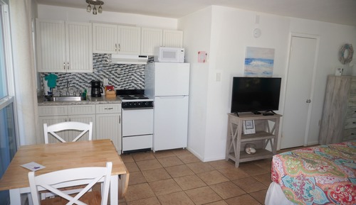 King Waterview with Private Balcony, No Pets Allowed