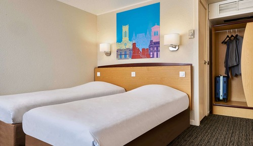 Standard Room, 2 Twin Beds