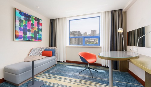 Standard Room, 1 King Bed