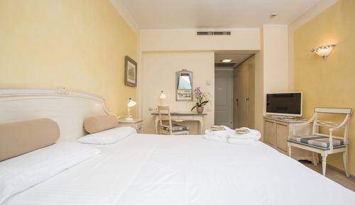 Executive Double or Twin Room, Lake View