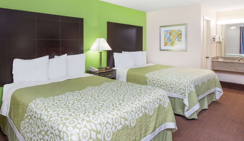 Standard Room, 2 Queen Beds, Non Smoking