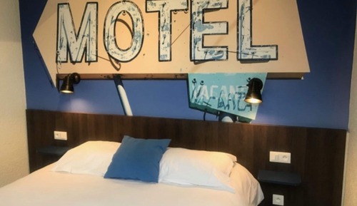 Double Room (Motel)