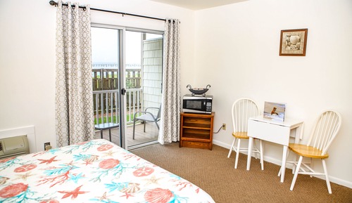 Standard Double Room, 2 Queen Beds, Non Smoking