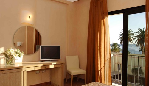 Superior Double or Twin Room, Sea View