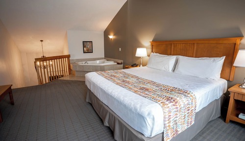 Executive suite - main pavilion