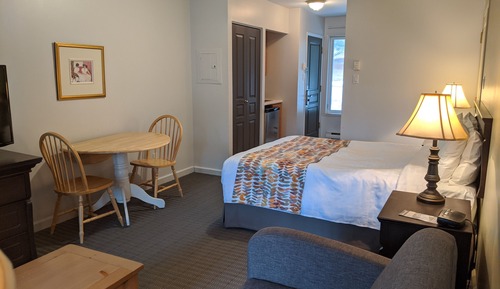Junior suite - outside the main pavilion