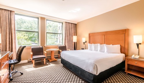 Standard Room, 1 King Bed