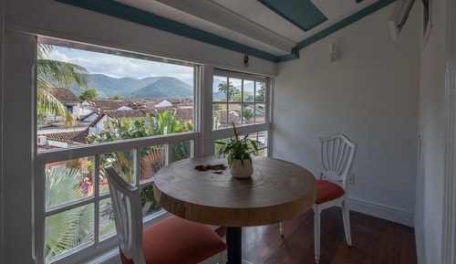 Suite, Balcony