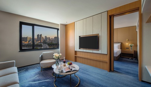 Non smoking  Suite ,River View  