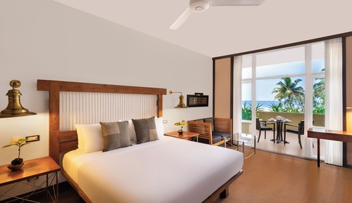 Deluxe King Room