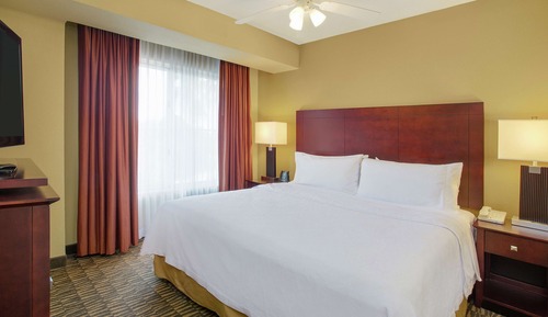 Suite, 1 King Bed, Accessible (Mobility & Hearing, Roll-in Shower)