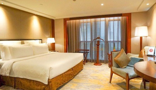 Royal Room, 1 King Bed