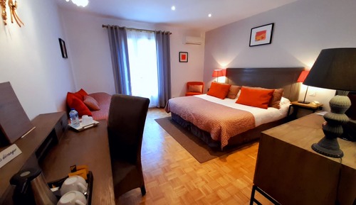 Comfort Triple Room