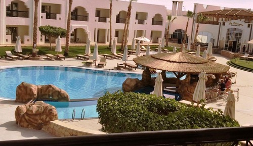 Superior Room, Pool View