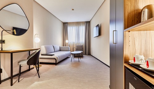 Junior Suite, Jetted Tub (Deluxe)