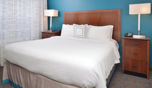Suite, 2 Bedrooms (Hearing Accessible)