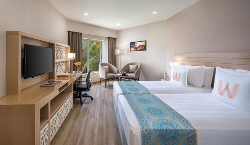 Deluxe Room, 1 Queen Bed, Garden View (Executive Club Exclusive Double)