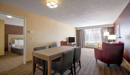 Suite, 2 Queen Beds, Non Smoking (Efficiency)