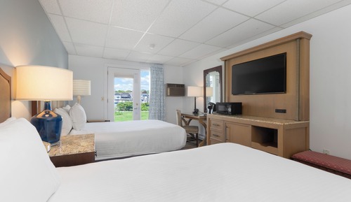 Two Queen Harbor View 1st Floor (Pet)