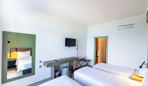 Standard Triple Room, 1 Bedroom, Sea View