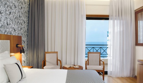 Premium Suite, 2 Bedrooms, Partial Sea View