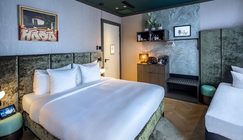 Deluxe Triple Room