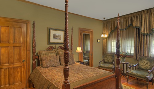 Castle Queen Room
