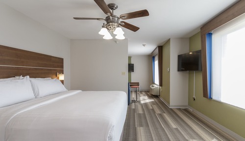 Suite, Multiple Beds