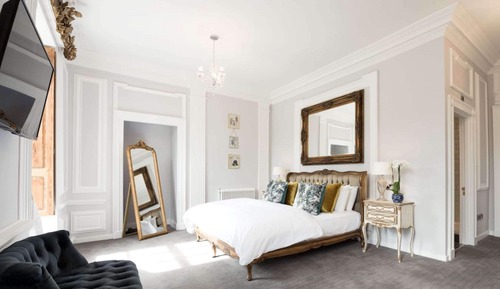 Deluxe Suite, 1 Double Bed, Non Smoking, View