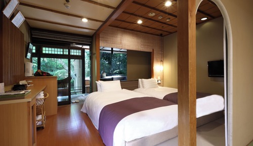 (Main Bldg.) Japanese Western Style Standard Room with Private Open-Air Bath (Non-Smoking)