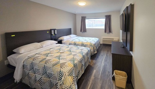 Deluxe Room, 2 Queen Beds, Non Smoking, Kitchenette