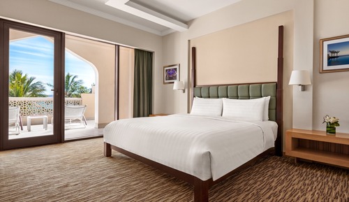 Suite, 1 King Bed (Al Bandar)