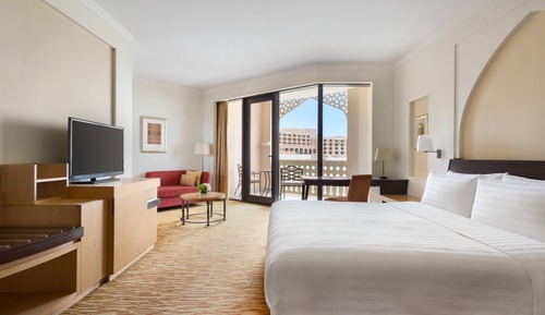 Premier Room, 1 King Bed (Al Bandar)