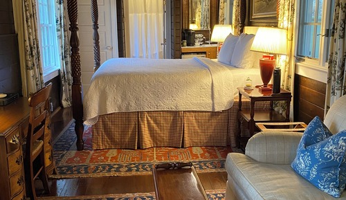 Luxury Studio Suite (04CARL)
