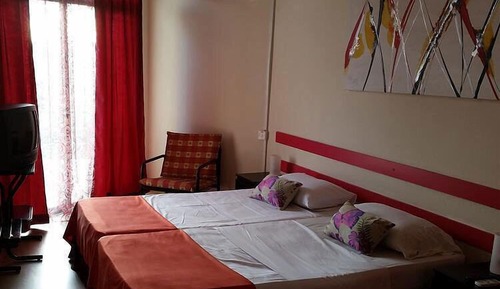 Triple Room
