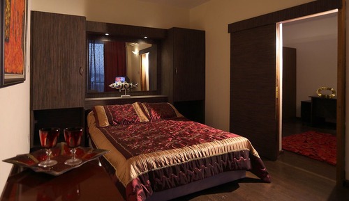 Suite, Balcony, Pool View