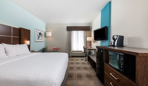 Standard Room, 1 King Bed, Accessible (Communication Accessible)