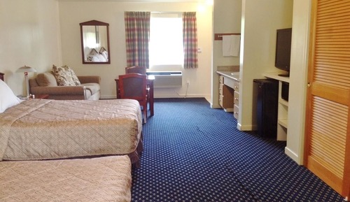 Room, 2 Queen Beds, Non Smoking