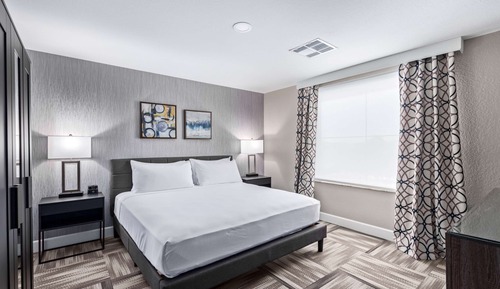 Suite, 1 King Bed, Kitchen, Pool View (Presidential;with Sofabed)