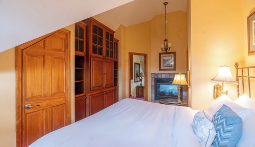 Executive Suite, 1 King Bed, Terrace