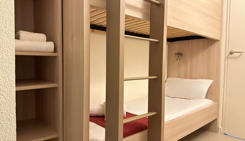2 communicating studios for 8 people
